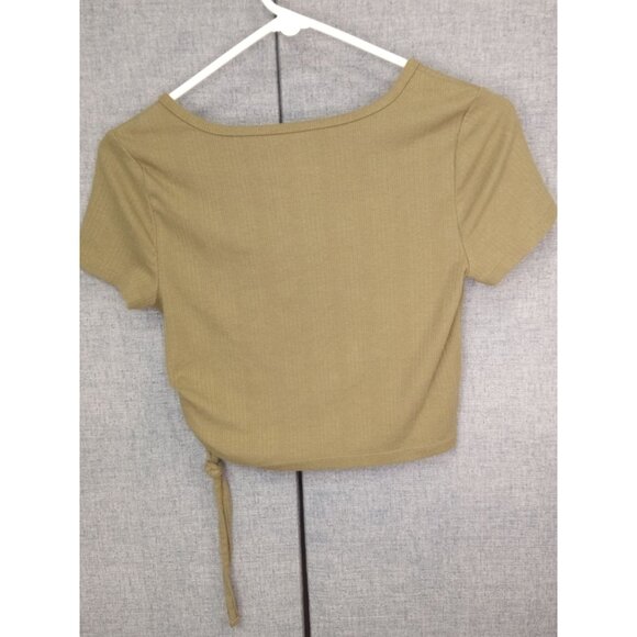 So Junior's Green Short Sleeved Crop Top with Ruched Side Size Small - Picture 3 of 6